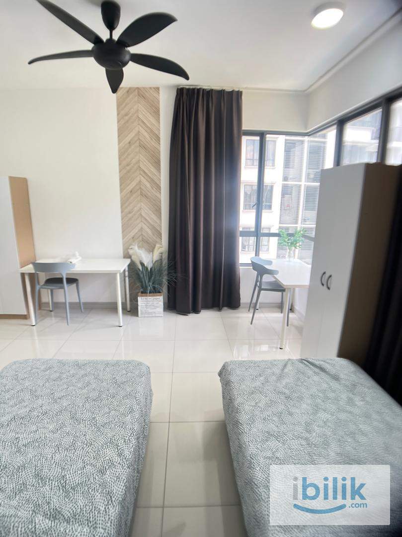 Riana South master room for rent - Image 5