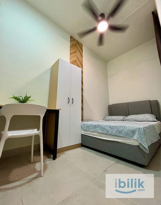 Address Taman Desa Middle room for rent - Image 1