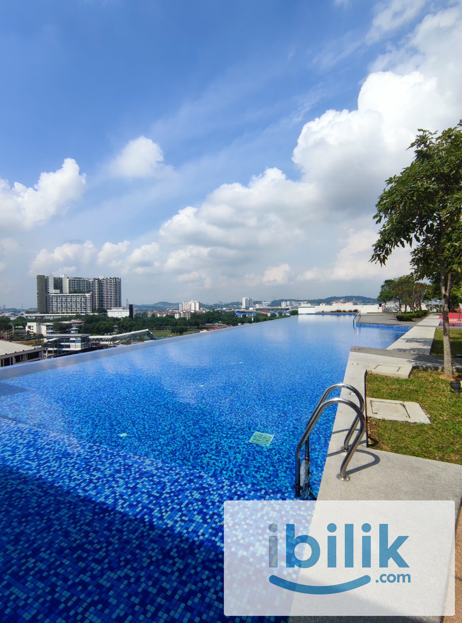 Astetica Residences Master Bedroom for Rent - Image 6