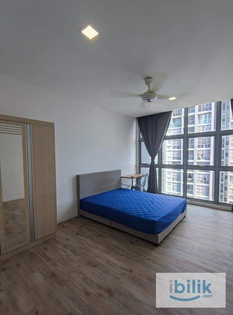 Lakefront Residences Private Bedroom for Rent - Image 4