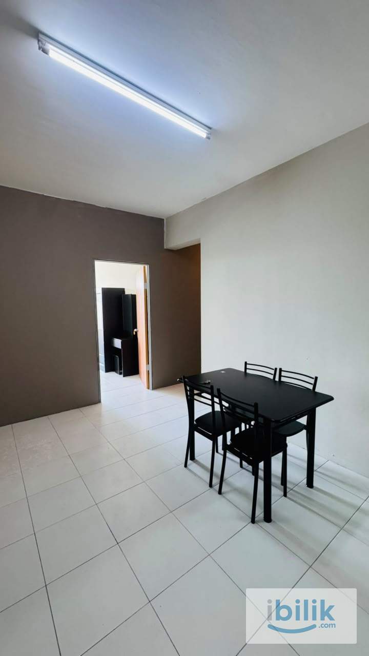 MALE URGENT !! Master Bedroom at Palma Laguna, Seberang Jaya Penang  - Image 9