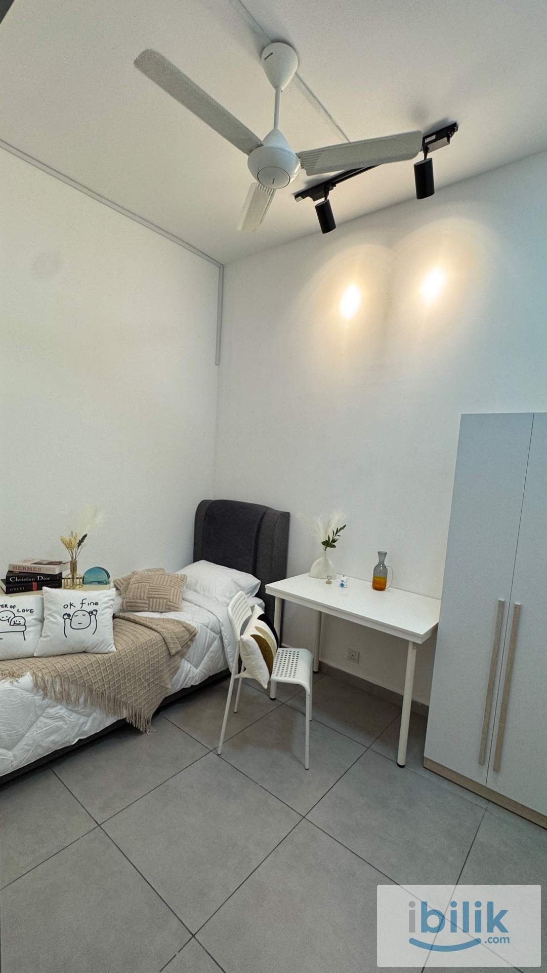 (CHINESE) Single Room with Utilities at D'Sands Old Klang Road, Near Midvalley Low Traffic - Image 2