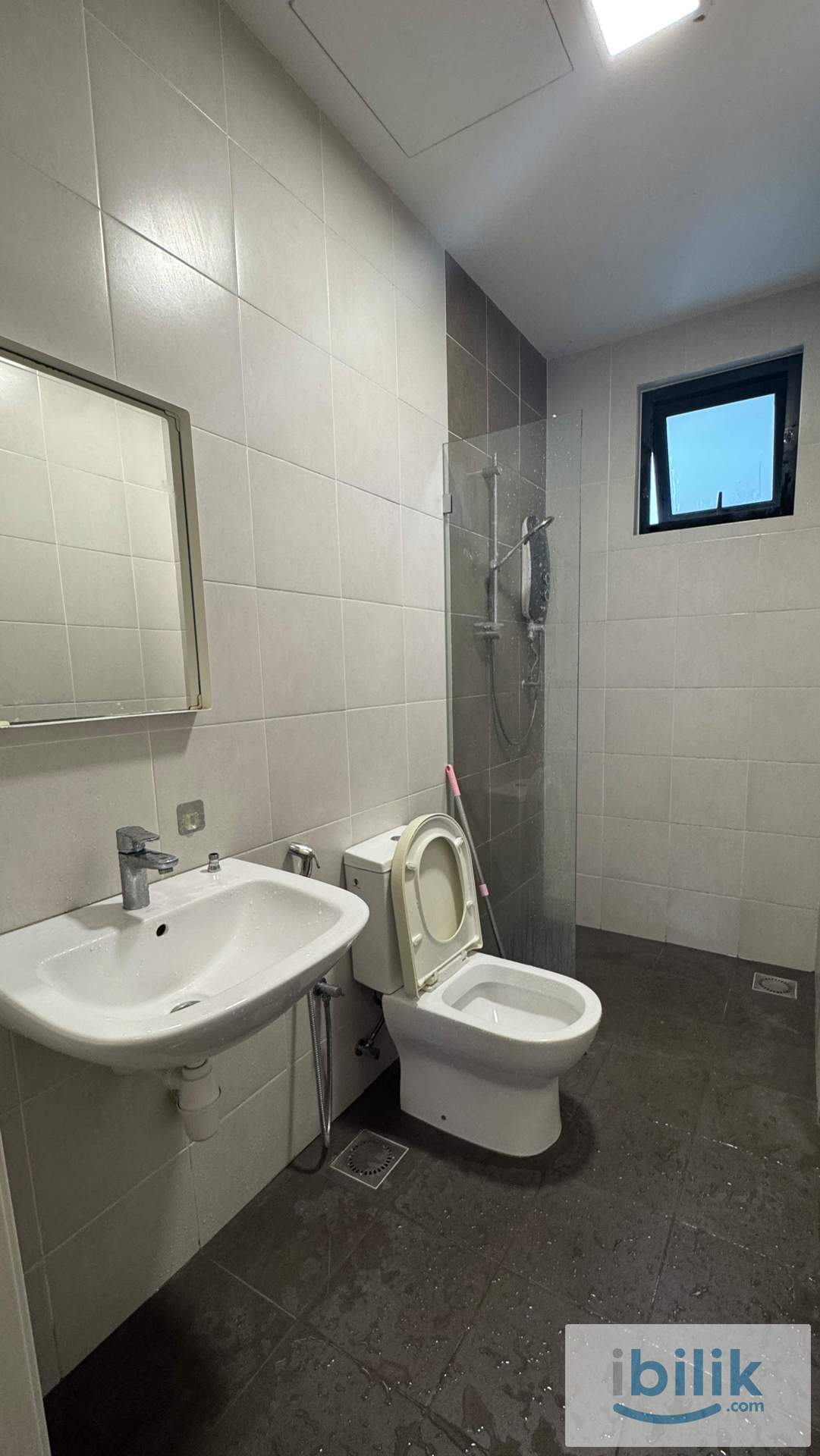 (CHINESE) Single Room with Utilities at D'Sands Old Klang Road, Near Midvalley Low Traffic - Image 7