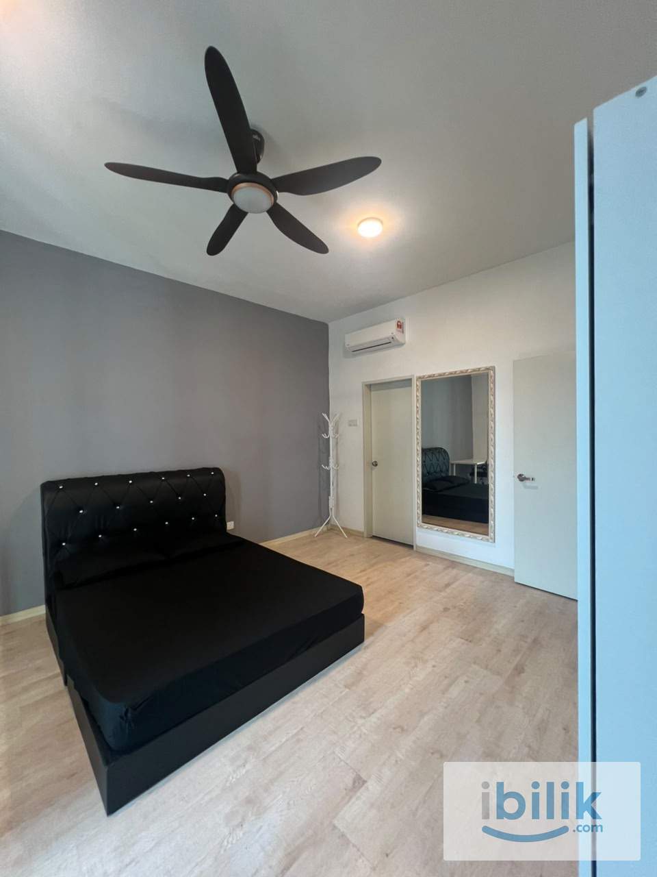 MASTER ROOM  - Image 1