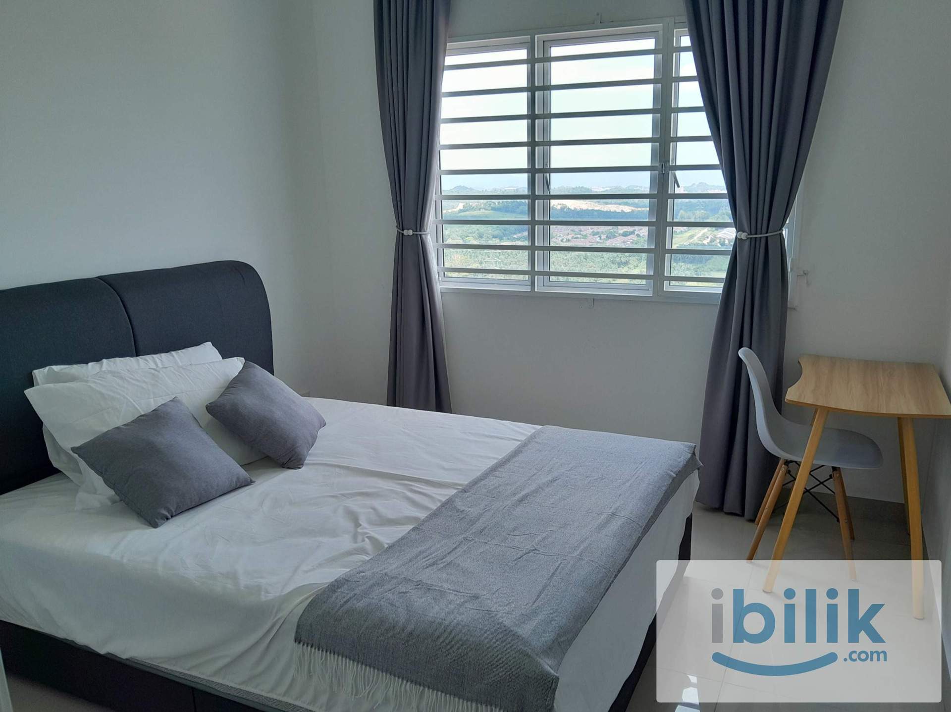 Medium Room for Rent, Acacia Residences Near KLIA (Female Unit) - Image 1