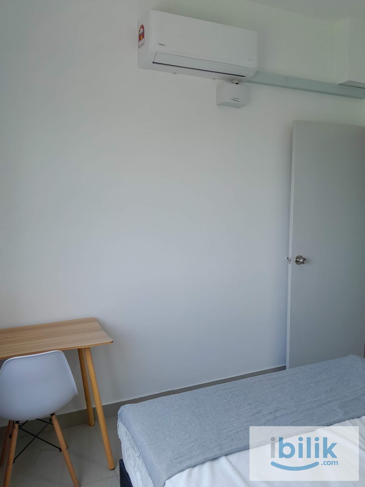 Medium Room for Rent, Acacia Residences Near KLIA (Female Unit) - Image 4