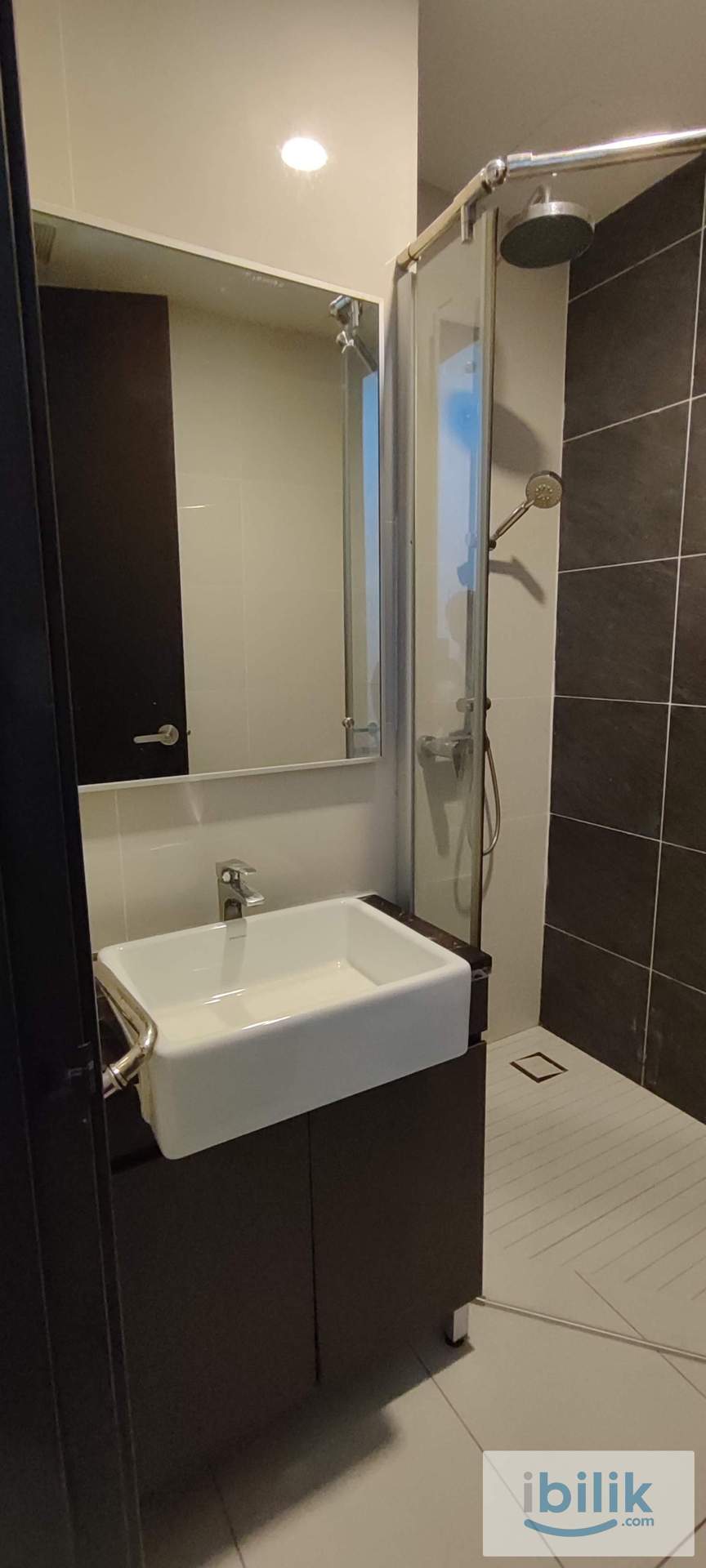 JB ROOM RENTAL- NEAR CIQ - Image 6