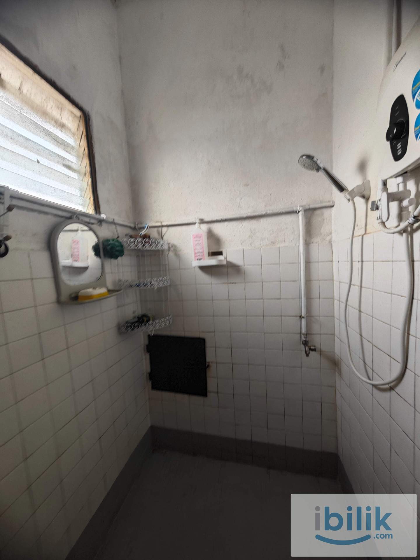 !!! SKUDAI Taman Ungku Tun Aminah, bilik Kecil sewa (RM400) !!! 🤩 Sesuai untuk pelajar universiti, graduan, PR Singapura - Image 5