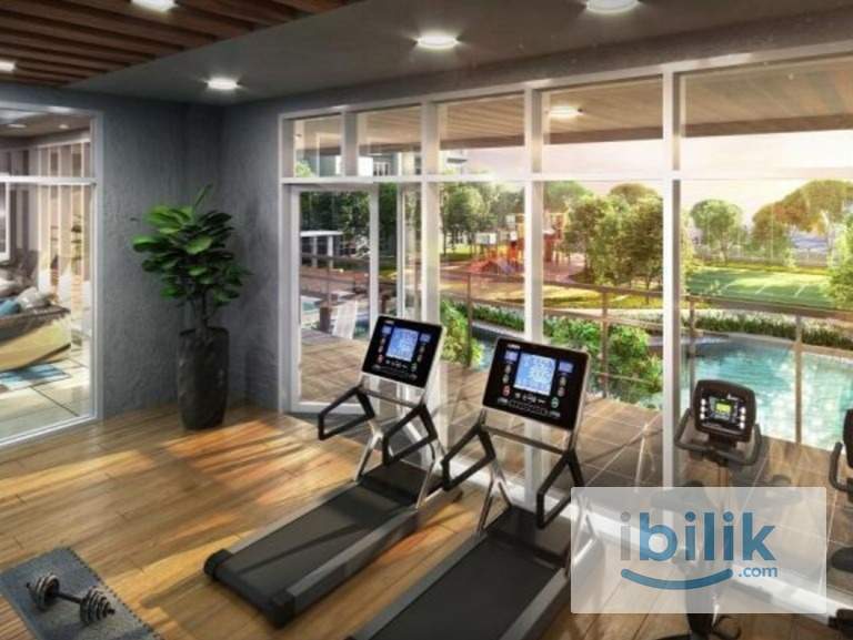 Middle Room at 121 Residences, PJ Next to Bandar Utama / LRT Kayu Ara - Image 2