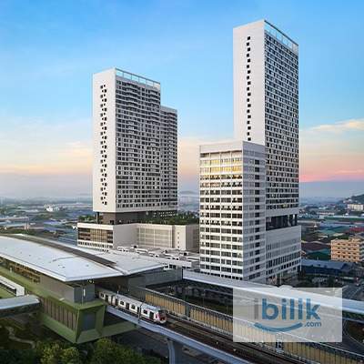 Female Unit Fully Furnished Master Room with Private Bathroom Next to MRT  - Image 5