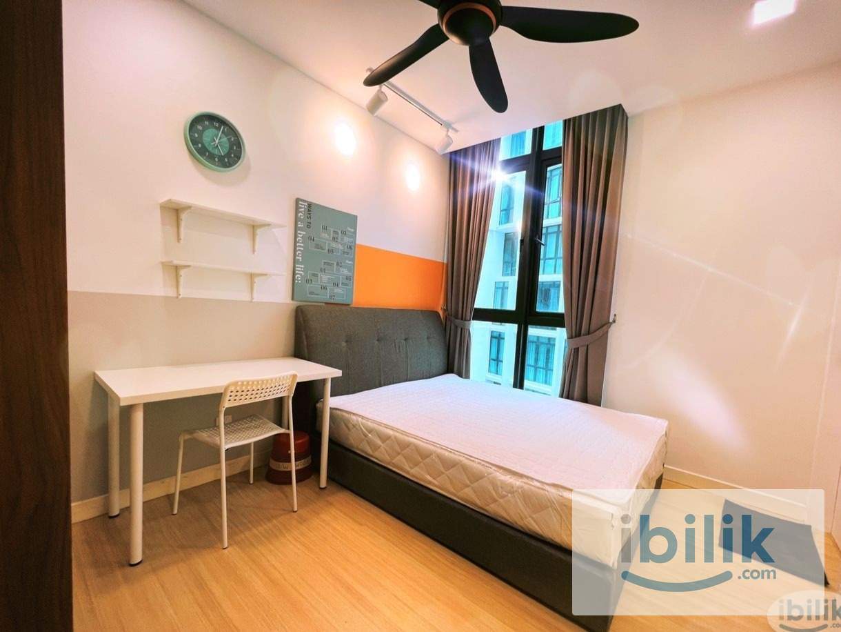 Middle Room at AraTre' Residences, Ara Damansara Next to LRT - Image 4