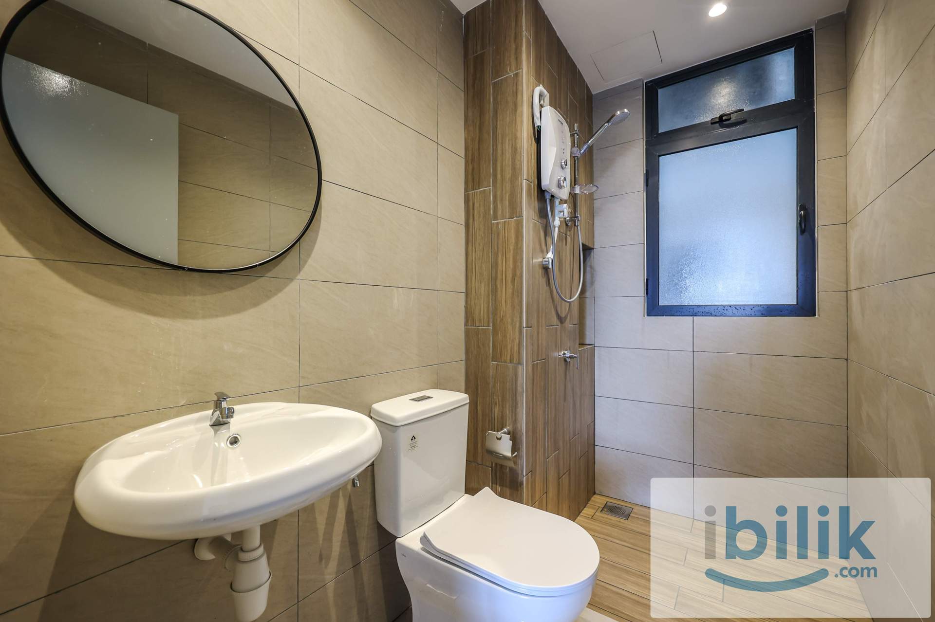 Middle Room at You City 3 Direct Cover Link Bridge To MRT Taman Suntex - TRX / KLCC / Bukit Bintang - Image 3