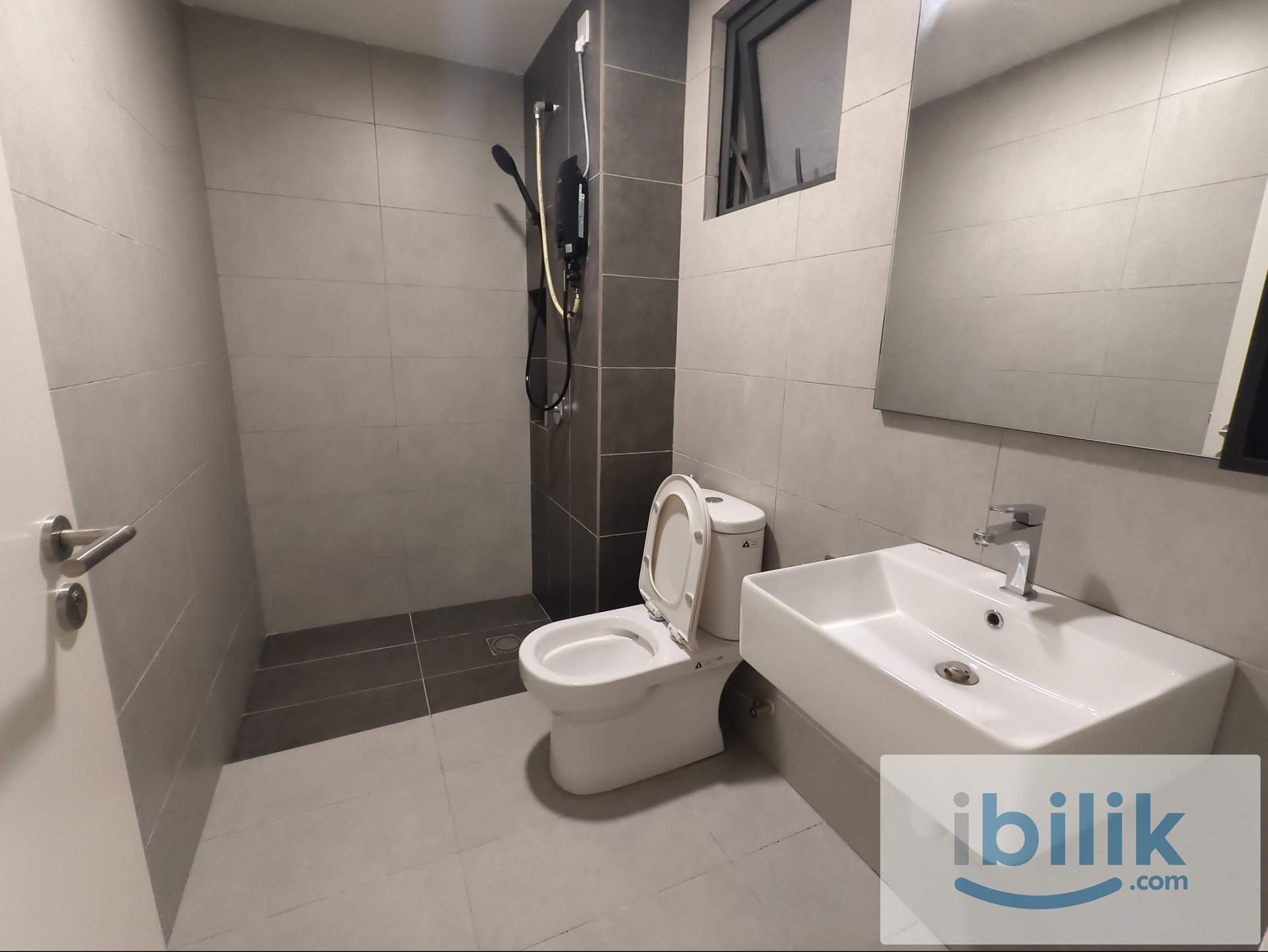 D’Erica Residences, Master Room For Rent at Empire City Ikea MRT Mutiara Damansara - Image 7