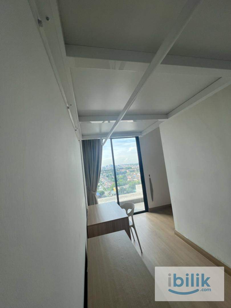 THE GRAND SUBANG SS15 BALCONY ROOM - Image 3