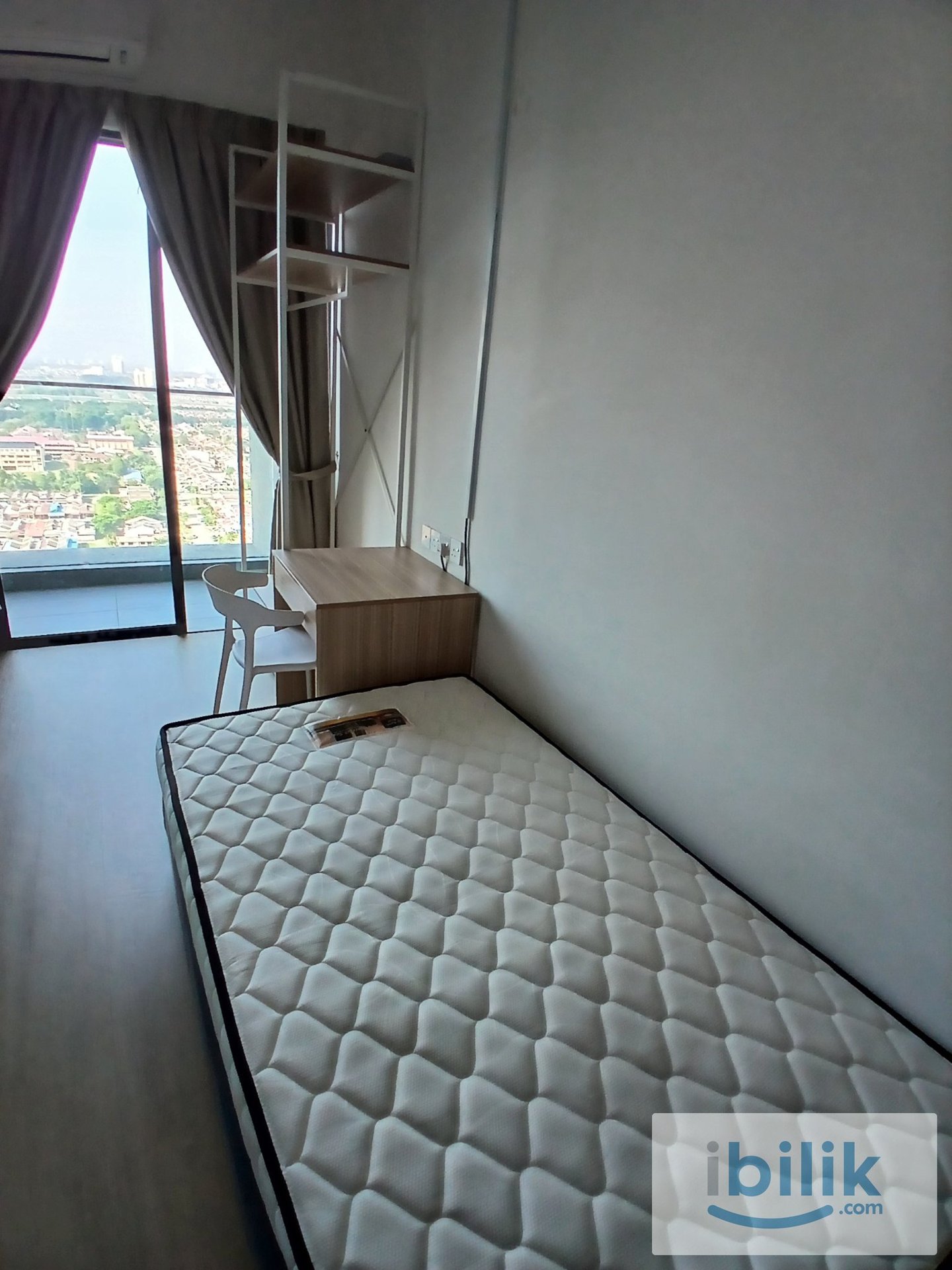 SS13 MEDIUM ROOM FOR RENT  - Image 1