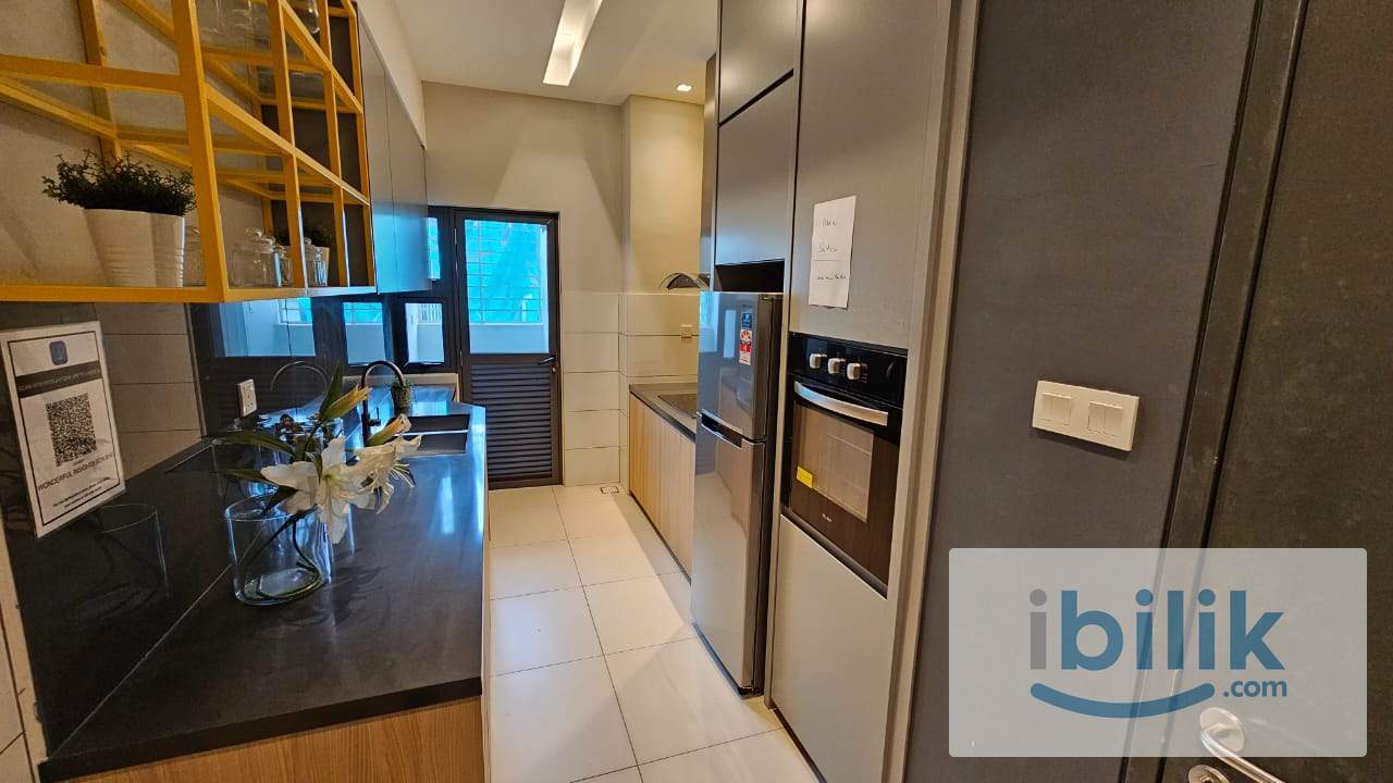 D Seven Balcony Room For Rent - Image 2