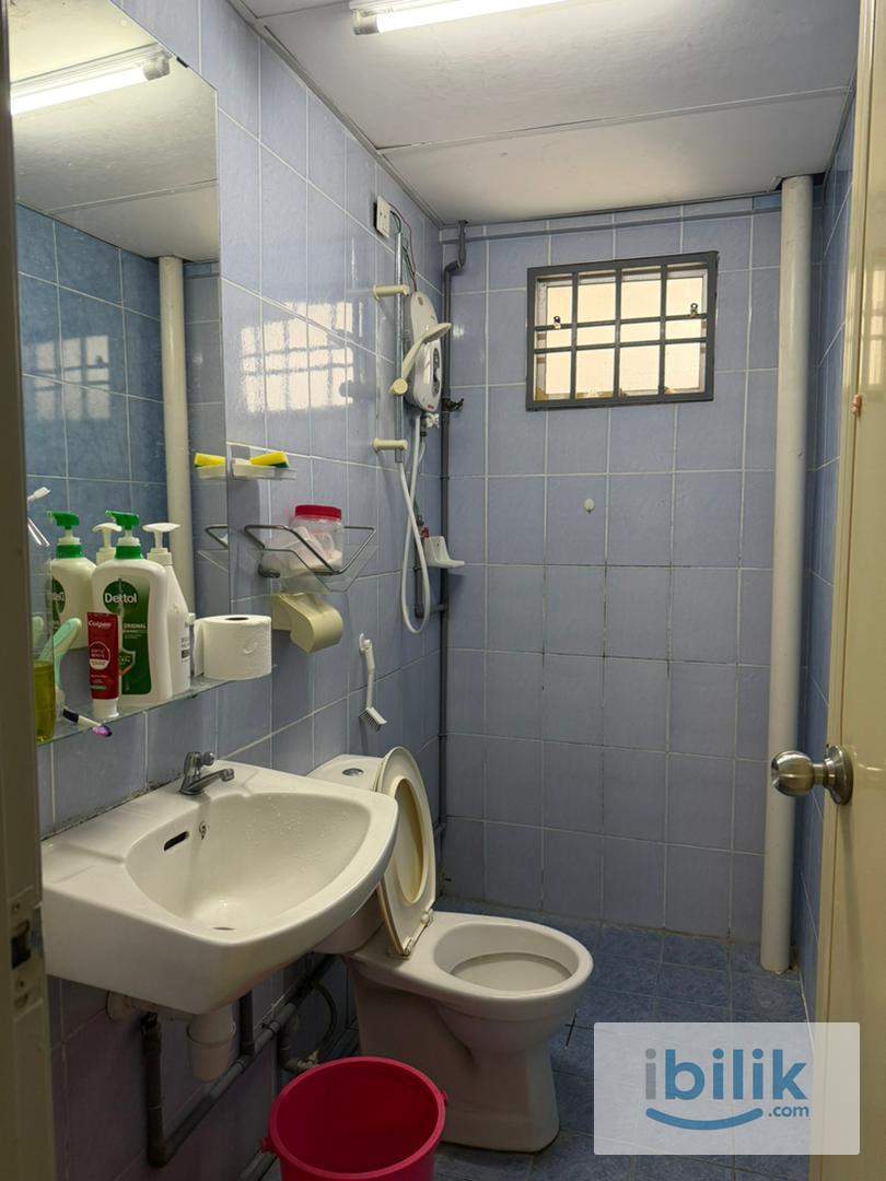 Master Room To Let - Image 4