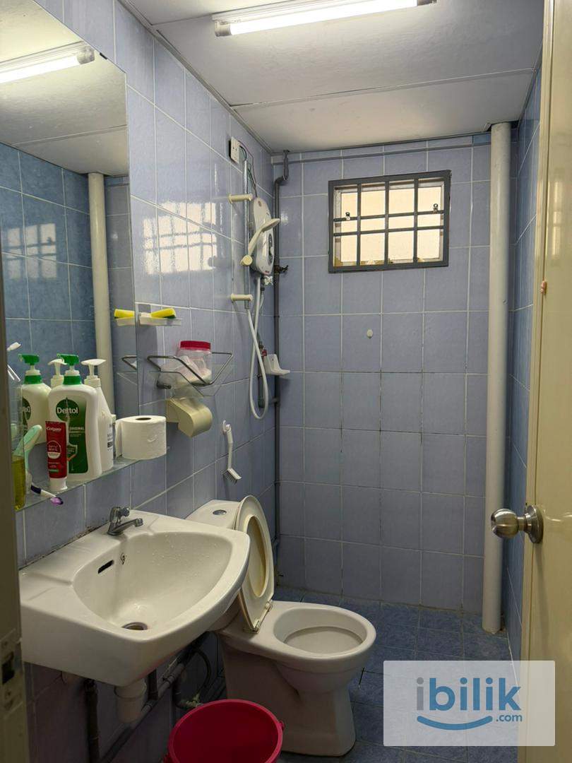 Master Room To Let - Image 3