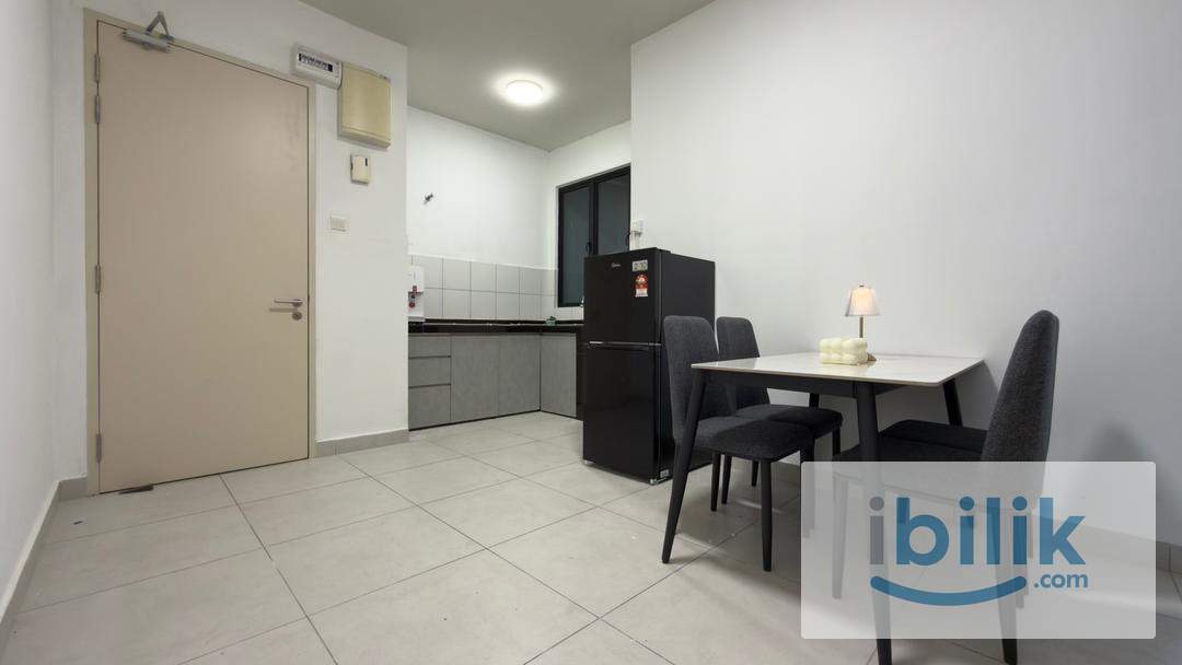 🌷Balcony Room (Female Unit) @ Majestic Maxim MRT Connaught  - Image 5