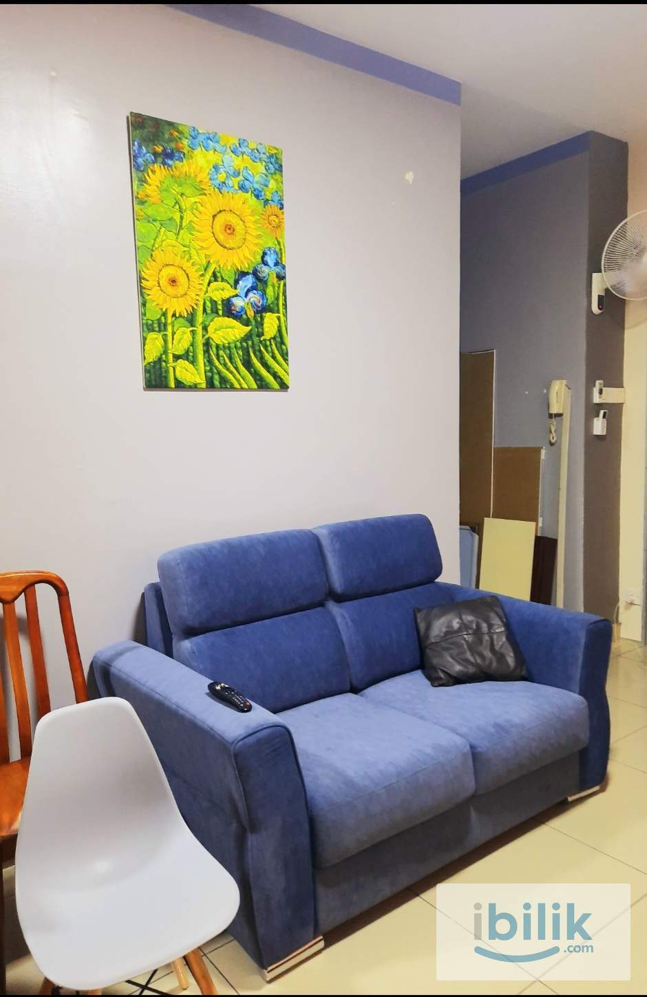 Room - Image 4