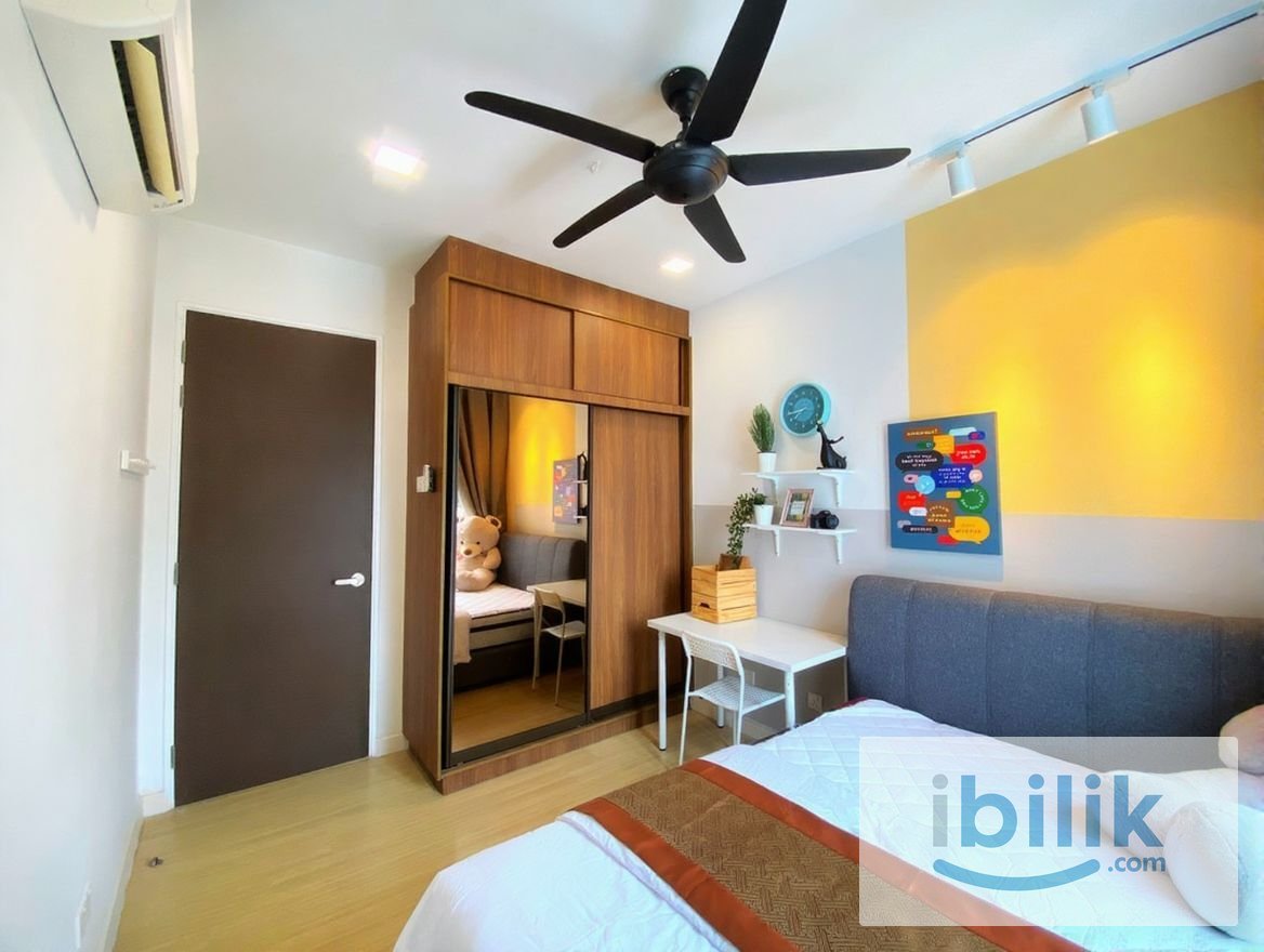 Master room at H2O Residence, Ara Damansara, Next to Oasis Square - Image 2
