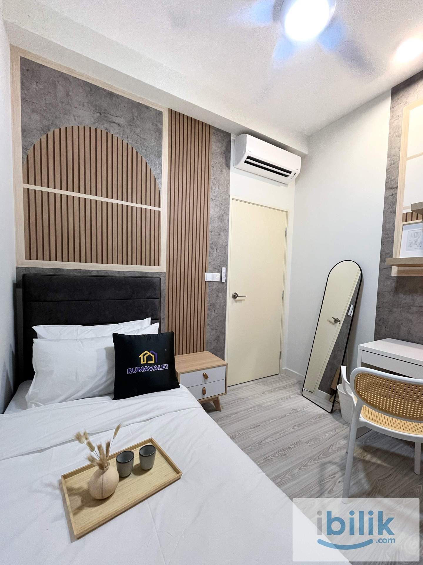 Single room at Meta Residence, Immediate move in - Image 1