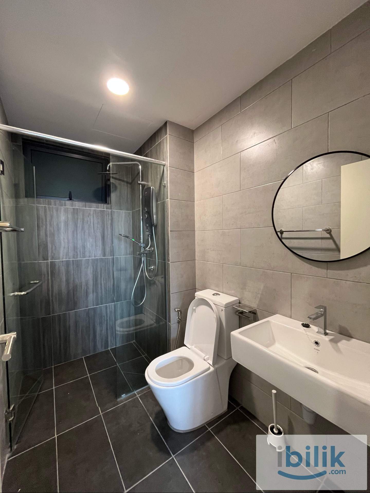 3min walk to MRT Private Single room - Image 4