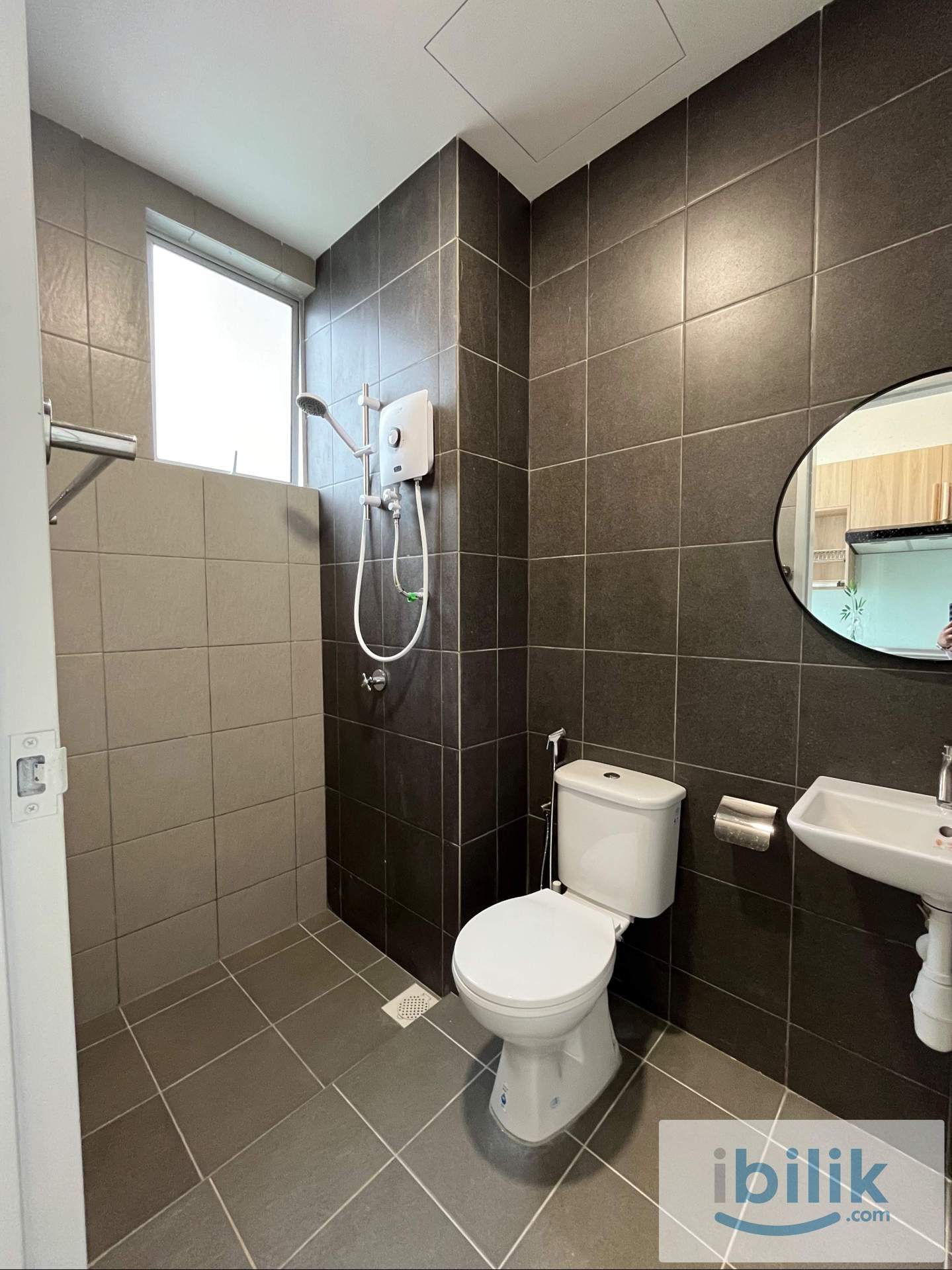 NEW DUAL KEY STUDIO , FULLY FURNISHED NEAR LRT SALAK SELATAN - Image 10