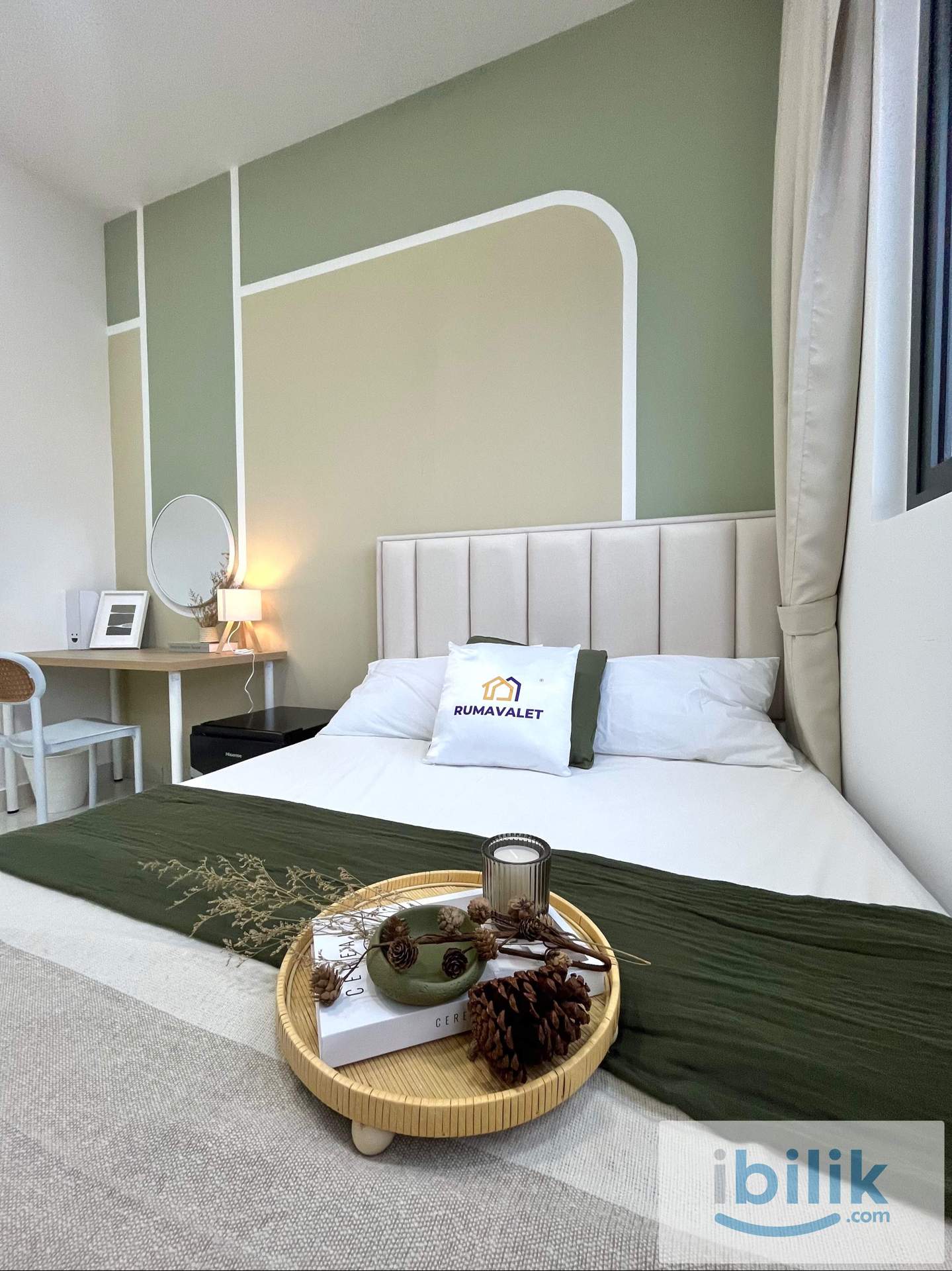 2min walk to MRT Taman Pertama , Fully Furnished Master Room - Image 2