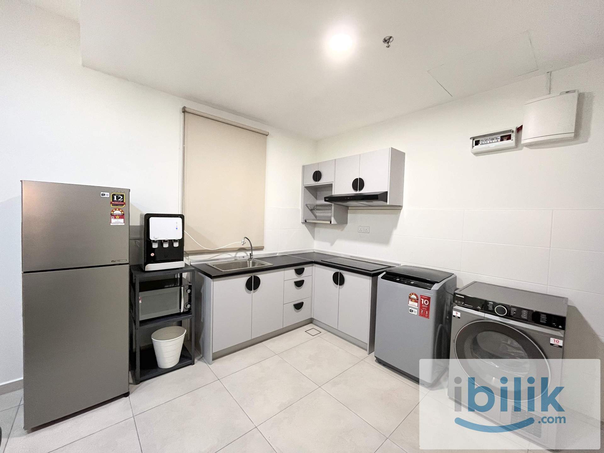 Master room with Private bathroom at Meta Residence , Female unit only, 3min walk to MRT direct to TRX - Image 7