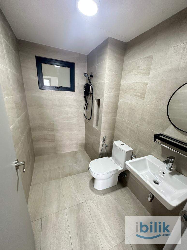 Rooms Skyline at Pudu, walking distance to Pudu LRT with shaded pathway , fully furnished, KWC Fashion Wholesale, ICC - Image 1