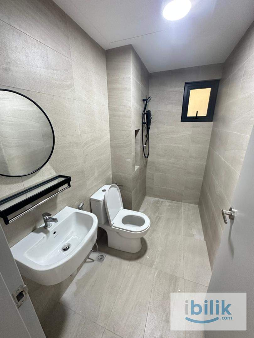 Rooms Skyline at Pudu, walking distance to Pudu LRT with shaded pathway , fully furnished, KWC Fashion Wholesale, ICC - Image 3