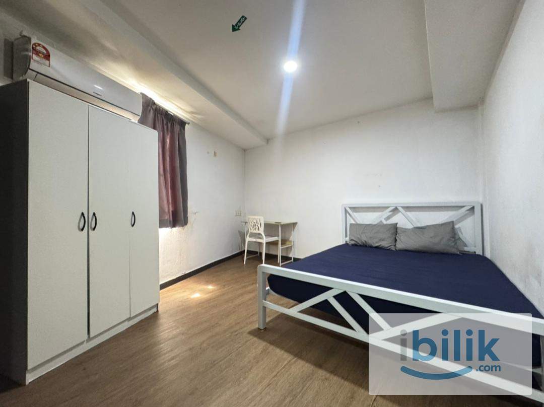 🔥 LRT Kelana Jaya with queen bed room - Image 1
