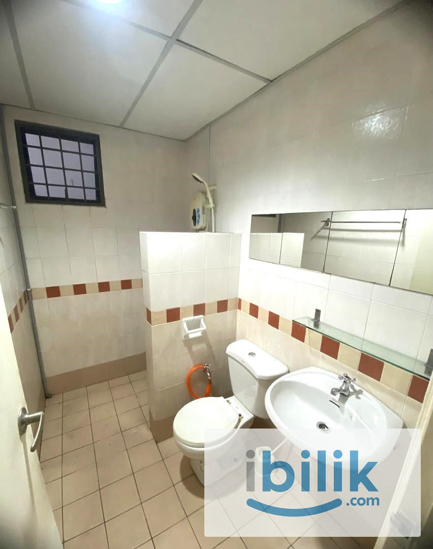 Casa Indah 1 Male Furnished Room🚶🏻6min Walk to MRT Surian/IOI Damansara🌇Condo facilities🧹Weekly Cleaning & Free Wifi - Image 3