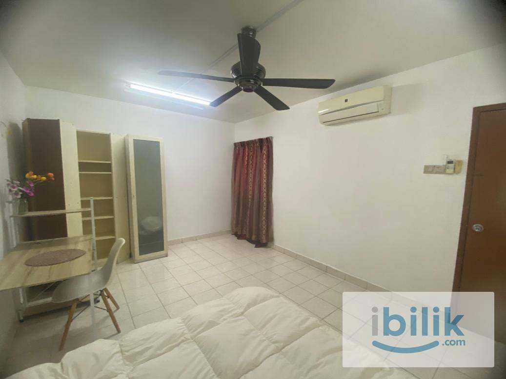 Actual Photo Big Nice Middle Room🚶🏻Walk to MRT Surian/IOI Damansara/Sunway Medical🏊🏼Weekly Cleaning🧹Free Wifi  - Image 3
