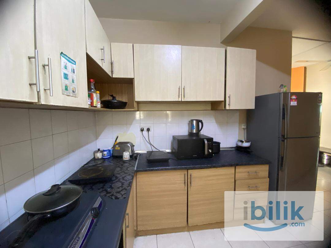 Actual Unit Male Only🌇Middle Room 🚶🏻Walk to MRT KD SEGI🧹Weekly Cleaning & Free Wifi - Image 5