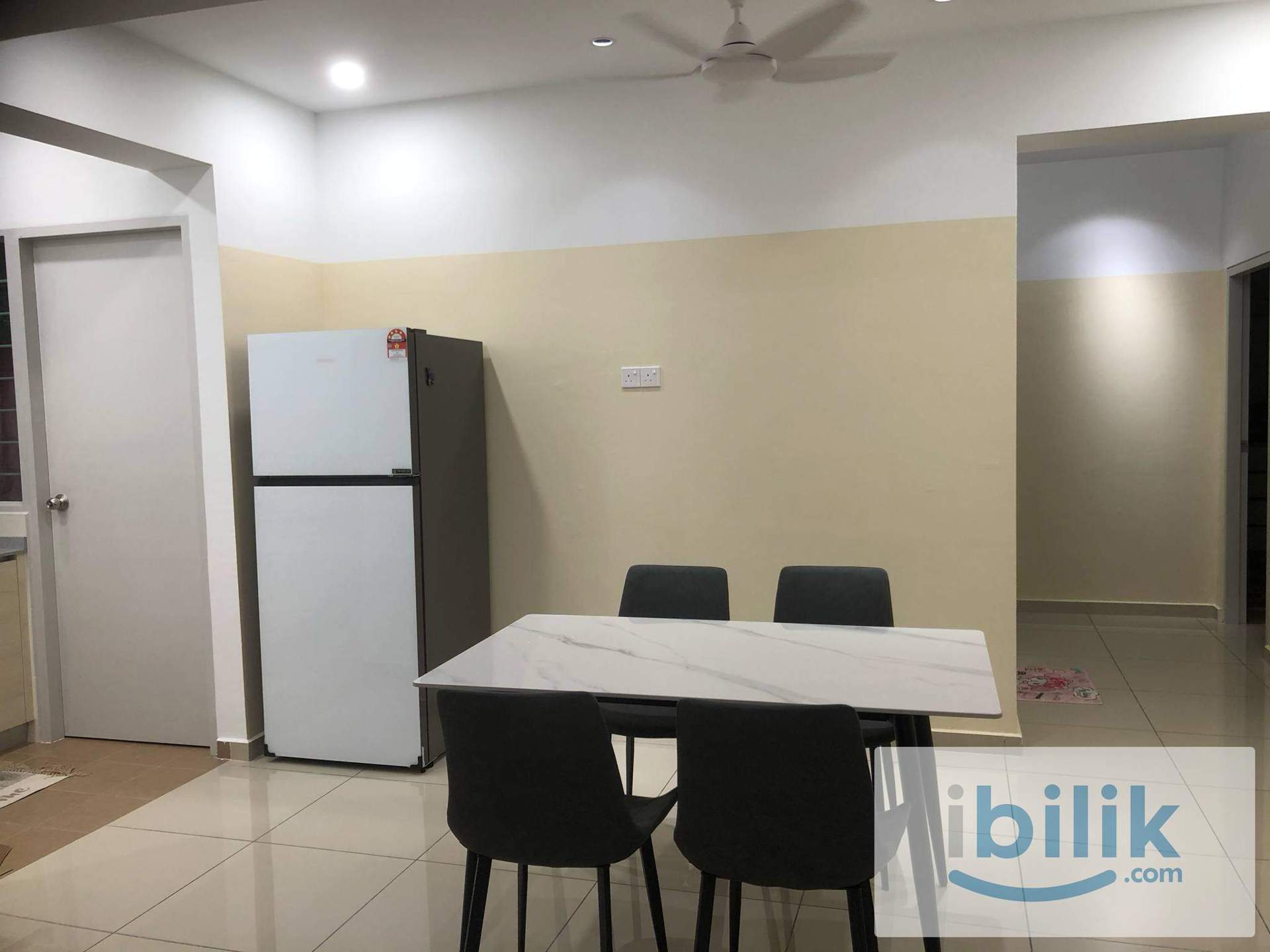 Single Room at Emerald Residence Bayan Lepas for Rent (Chinese Female) - Image 4