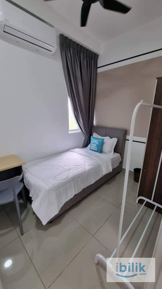 🚨 SMALL ROOM FOR RENT @ ACACIA RESIDENCES, SALAK PERDANA 🚨 - Image 1