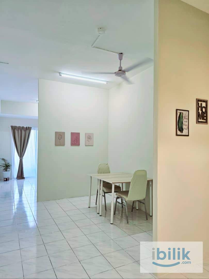 Middle Room Pavillion 2 - Image 5