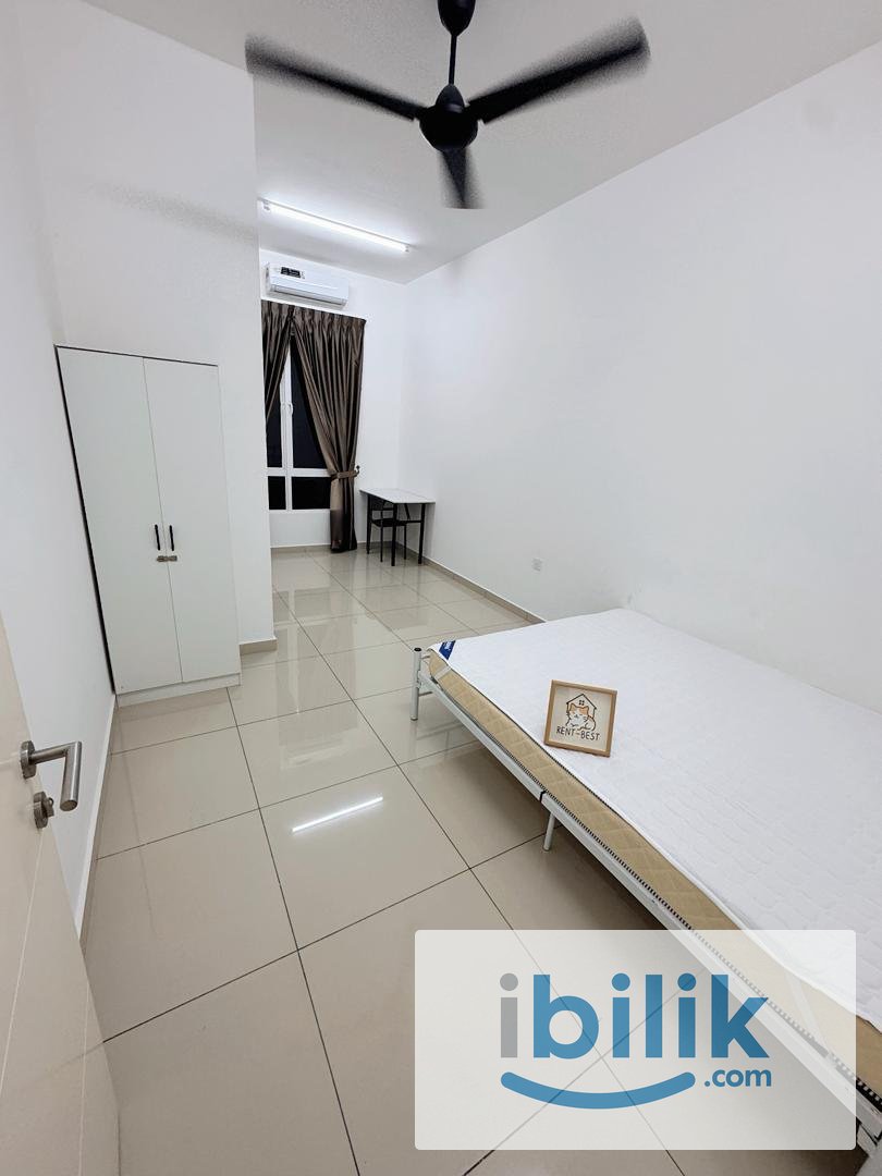 Cozy Middle Room For Rent (Fully furnished | Utilities included) - Image 1