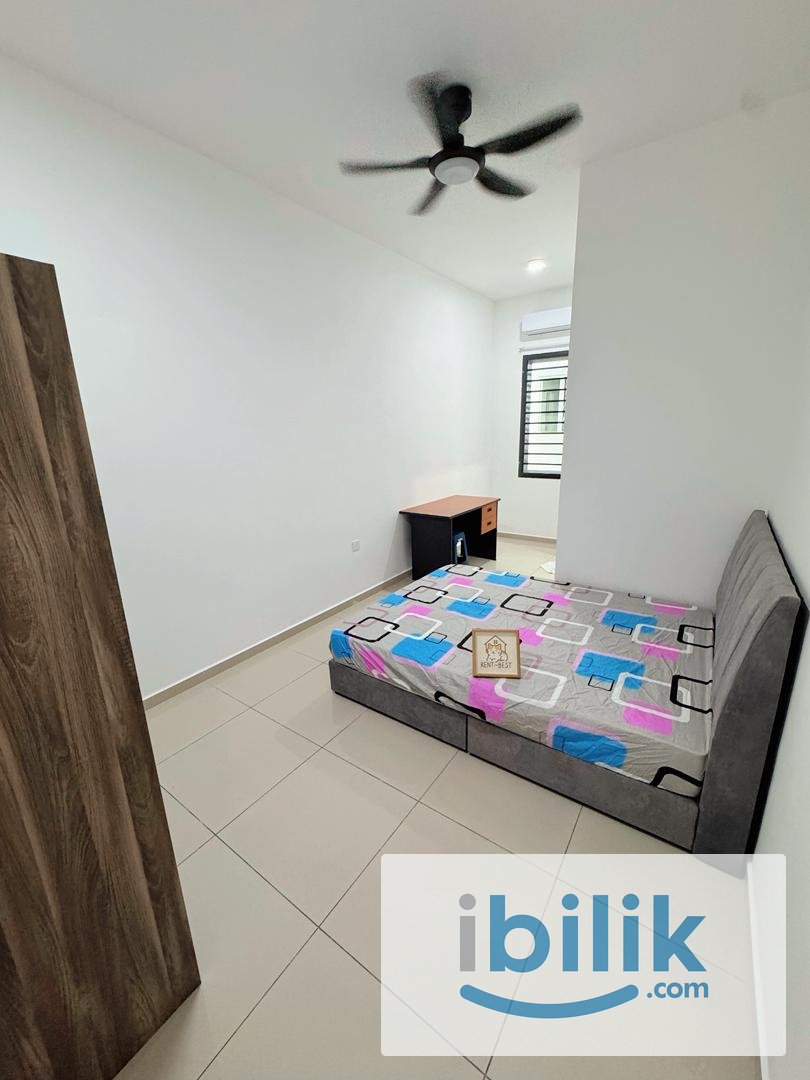 Cozy Downstair Room For Rent (Fully furnished | Utilities included) - Image 1