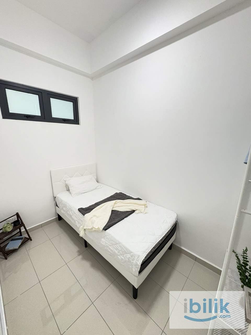 Jelutong Single Room Fully Furnished Near Georgetown  - Image 1