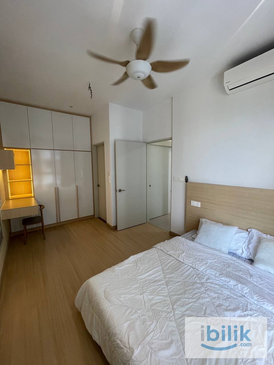 MEDIUM ROOM AMPANG 包冷气水电 - Image 1