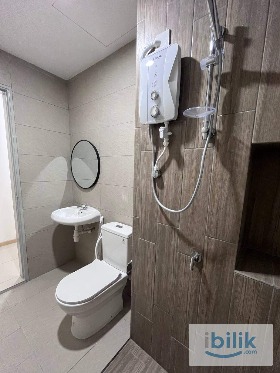 2 Min Walk to MRT Cheras Master Room-Private Bathroom 大房出租 - Image 4