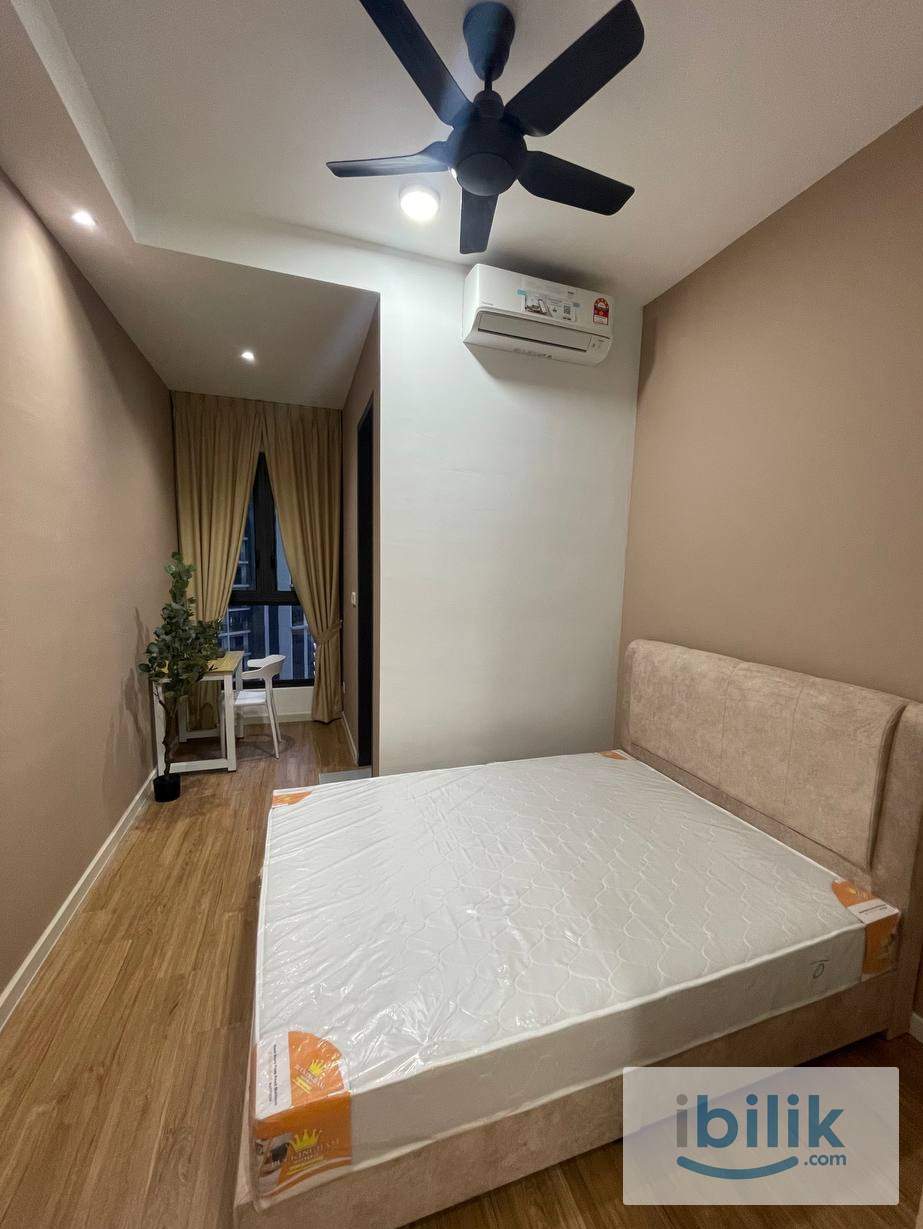 2 Min Walk to MRT Cheras Master Room-Private Bathroom 大房出租 - Image 1
