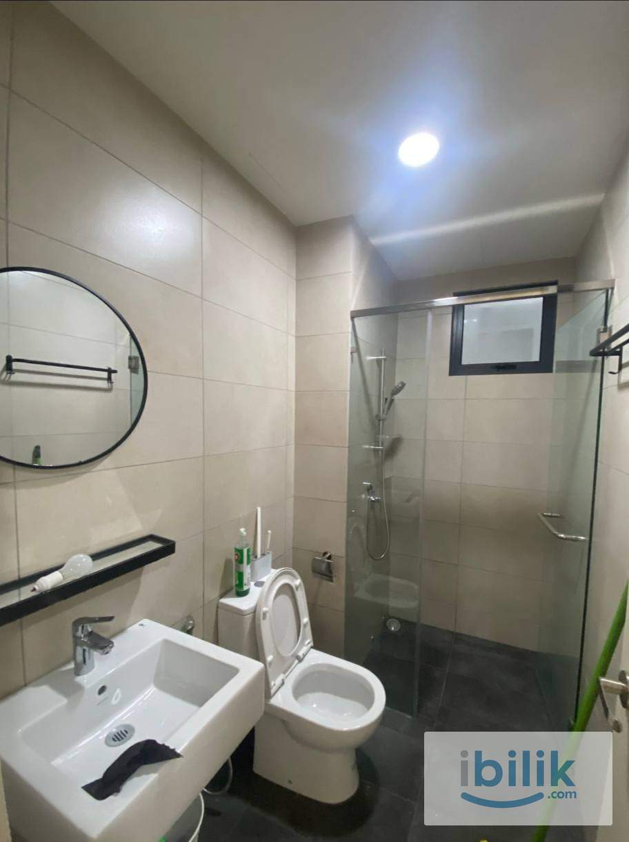 2 Min Walk to MRT CHERAS 32inch TV Master Room & Private Bathroom 大房独立浴室 - Image 3