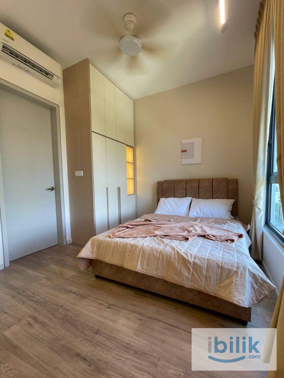 2 Min Walk to MRT Taman Pertama 32inch TV MIDDLE ROOM 中房出租 - Image 1