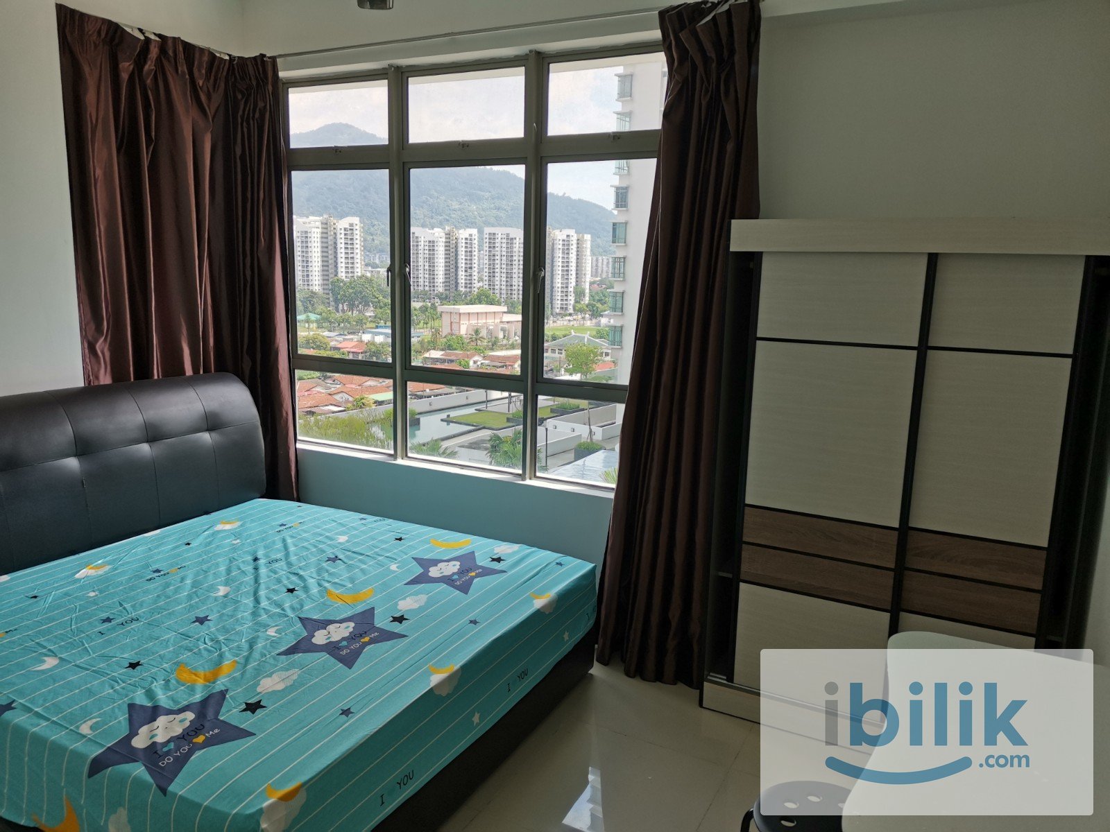 All Season Park furnished Aircond Master room included utilities - Image 1