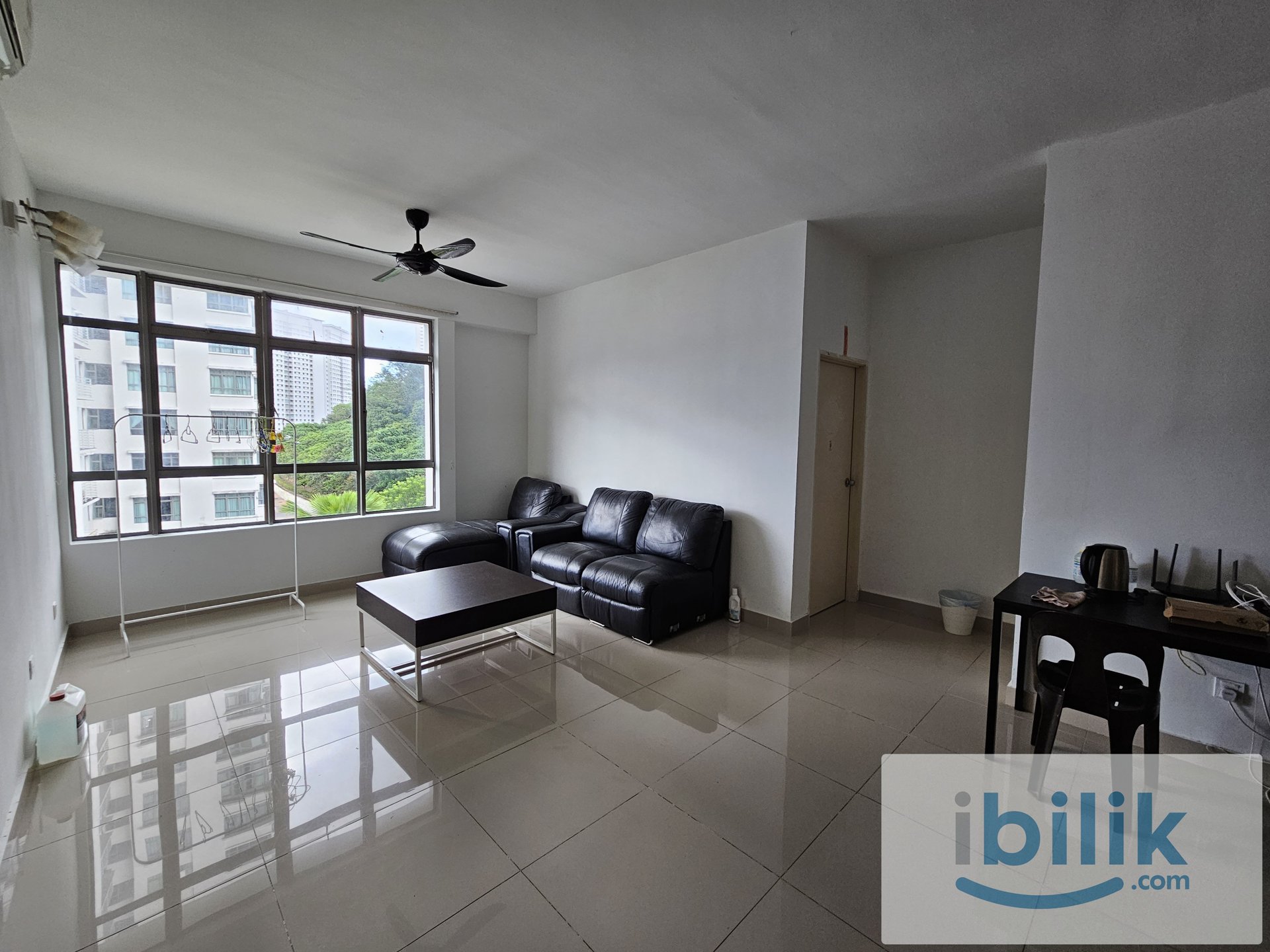 All Season Park furnished Aircond Master room included utilities - Image 3