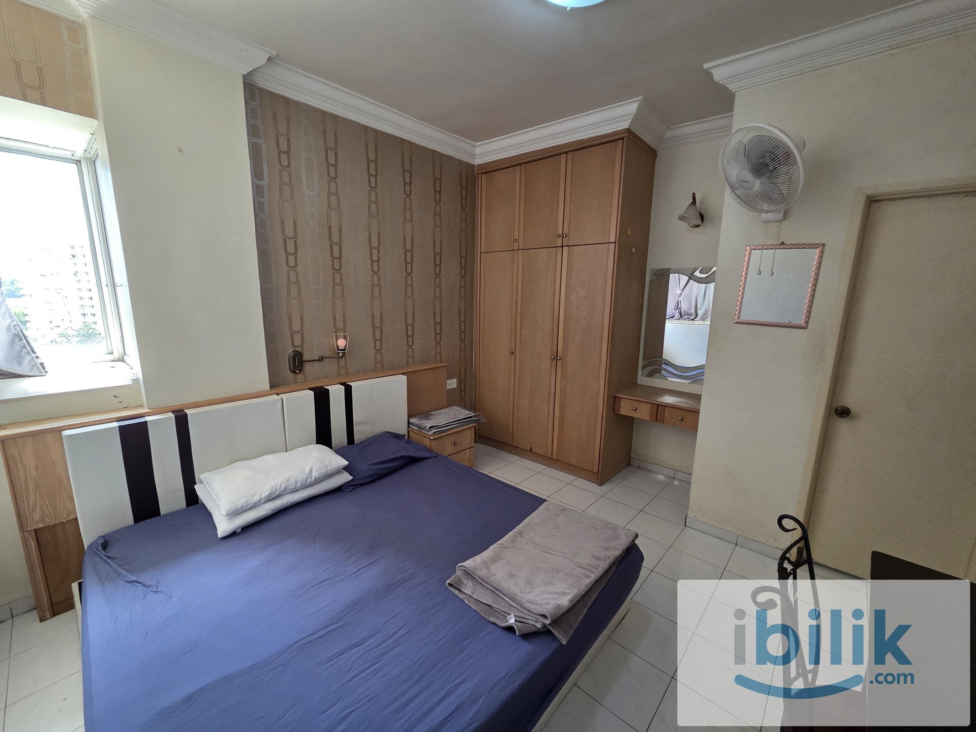 Villa Emas Aircond Master Room included utilities - Image 1